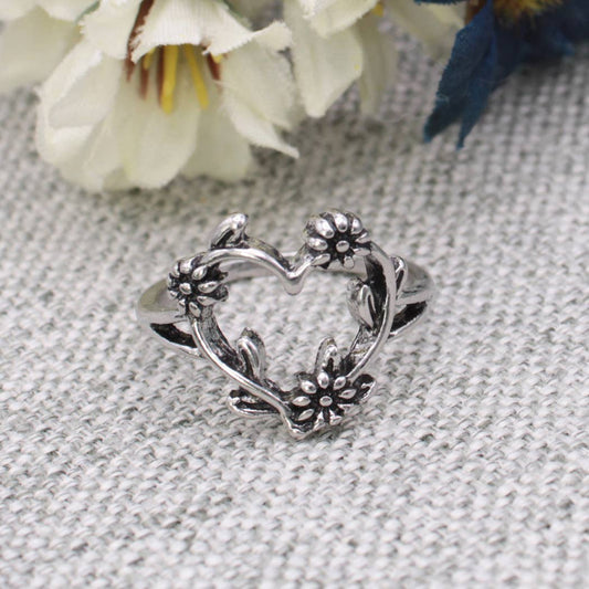Love of Nature Flower Vine Heart Silver Ring
